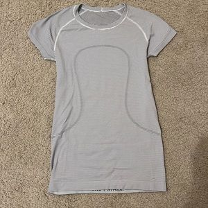 Lululemon swiftly tech top
